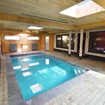 בית נופש With Pool, Malmedy Beverce