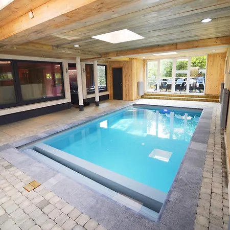 Сasa de vacaciones With Pool, Malmedy