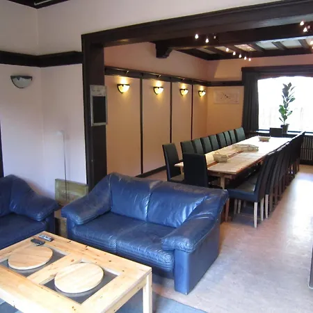 With Pool, Malmedy Сasa de vacaciones