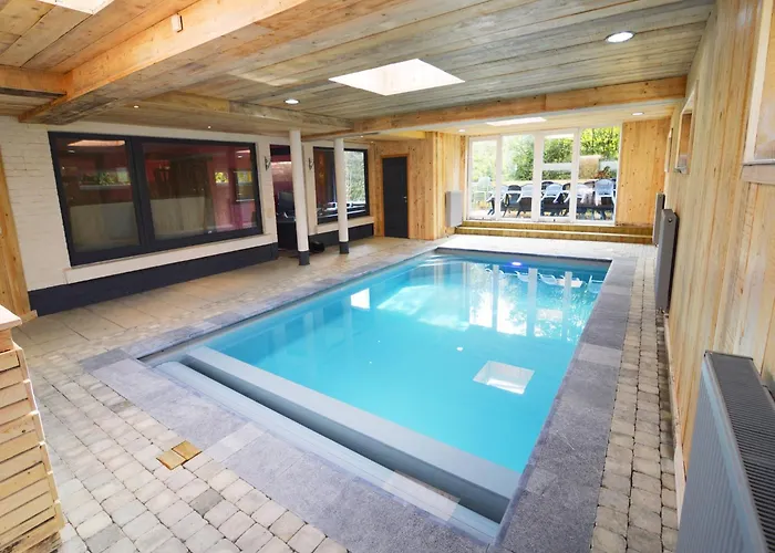 Сasa de vacaciones With Pool, Malmedy