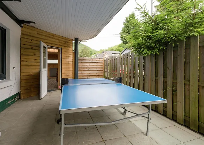 Сasa de vacaciones With Pool, Malmedy *