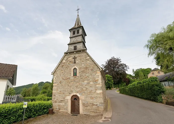 Сasa de vacaciones With Pool, Malmedy