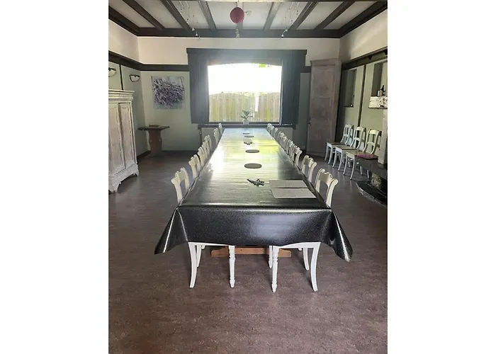 With Pool, Malmedy Сasa de vacaciones *